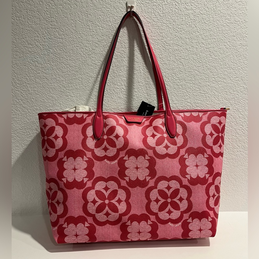 Kate Spade oversized tote new with tags!